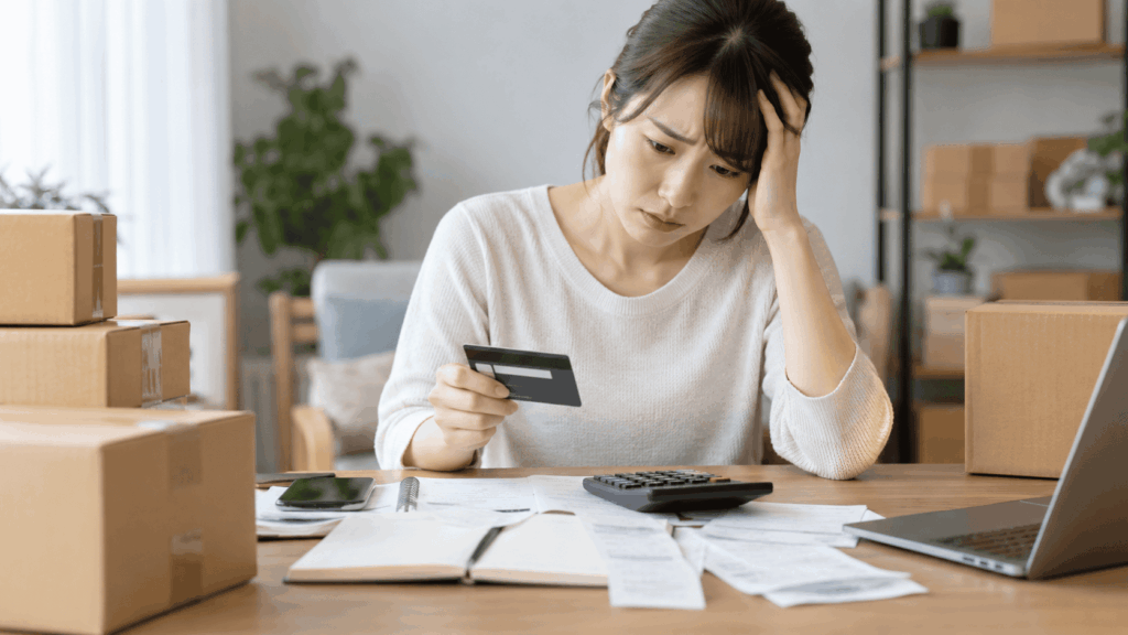 仕入れ用のクレジットカードと支払いに悩むせどり事業者